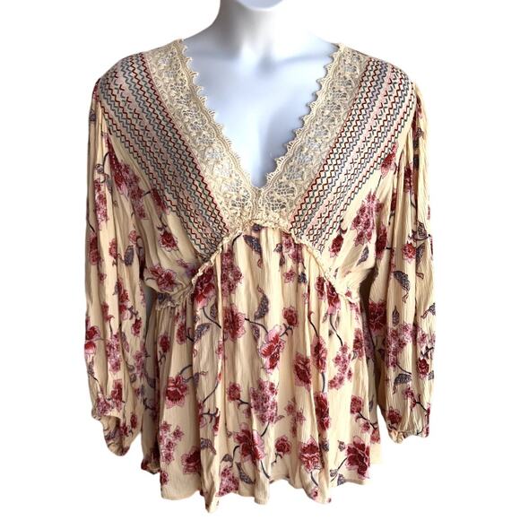 Angie Peach and Pink Floral Boho Top with Lace Collar and Empire Waist size 2X - Picture 5 of 10